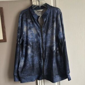Super cute size Medium lightweight zip up jacket